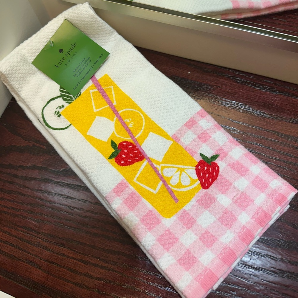 NWT Kate Spade Lemonade Kitchen Towels